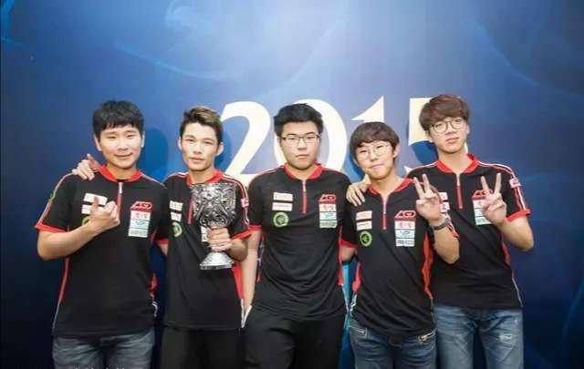 鸣般的掌声 鸣般的掌声