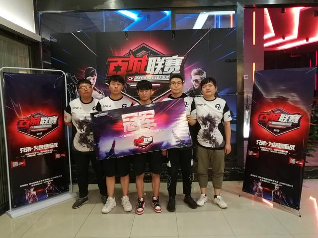 桑托斯用他 桑托斯用他